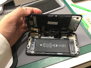 iPhone11のバッテリー交換ならデータそのまま修理可能なスマホ修理工房セレオ甲府店へ！